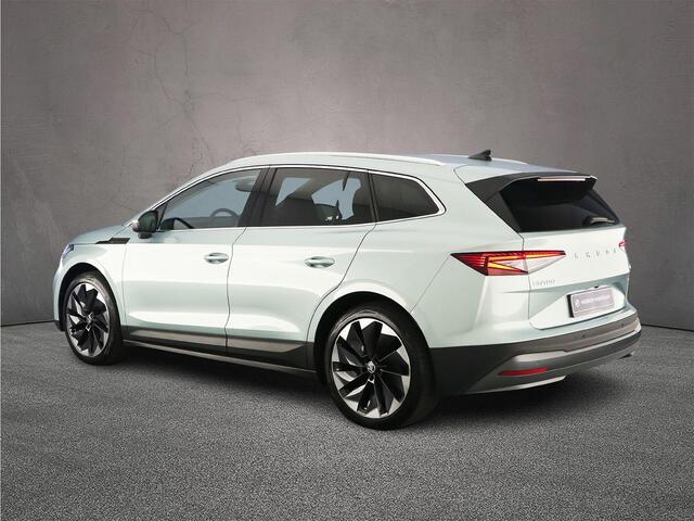 Skoda Enyaq iV 80 204pk Automaat Warmtepomp, Trekhaak, Lederen bekleding, Adaptive cruise control, Achteruitrijcamera, Navigatie, Elektrische achterklep, Parkeersensoren, LED matrix koplampen
