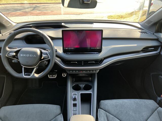 Skoda Enyaq iV 60 Sportline 204 PK | 21" lichtmetalen velgen | Trekhaak | Head-Up Display | Light band | Canton Sound | 360 graden camera |