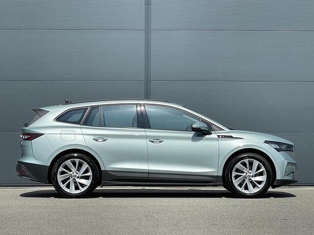 Skoda Enyaq iV 60 | Achteruitrijcamera | Stoelverwarming | Dodehoek Bewaking | Carplay | Navigatie |