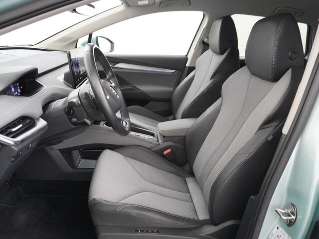 Skoda Enyaq iV 60 180PK Memory Warmetpomp Stoel+Stuurverwarming Apple Carplay/Androd Auto Navi Ecc Adap.Cruise Control 360°Camera Pdc Lmv 20" Led Assistentie Pakket Comfort plus-pakket File assistent Dab Elek.Achterklep Keyless advanced Bluetooth Rijstrooksensor Connect