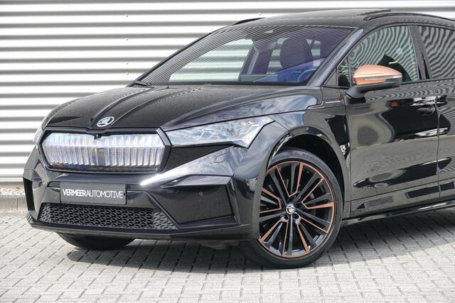 Skoda Enyaq iV 80 Founders Edition Black | Panoramadak | BTW | Trekhaak | Gelimiteerde oplage! |