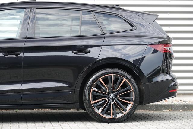 Skoda Enyaq iV 80 Founders Edition Black | Panoramadak | BTW | Trekhaak | Gelimiteerde oplage! |