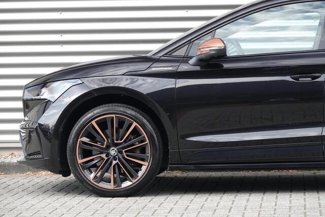 Skoda Enyaq iV 80 Founders Edition Black | Panoramadak | BTW | Trekhaak | Gelimiteerde oplage! |