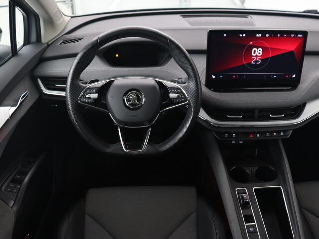 Skoda Enyaq iV 60 | Panoramadak | Stoel & achterbankverwarming | Carplay | Sportstuur | Keyless | Full LED | Navigatie | Cruise control | 21'' lichtmetalen velgen