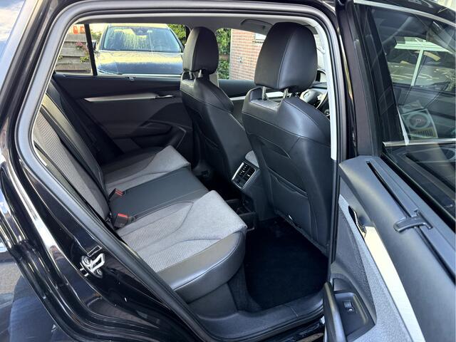 Skoda Enyaq iV 60 Camera, Trekhaak, Stoelverwarming