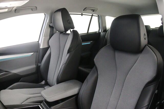 Skoda Enyaq iV 60 180pk Automaat Navigatie, Cruise control, Parkeersensor achter, Stoelverwarming, Airco, LED koplampen, DAB, Radio, Bluetooth, App connect