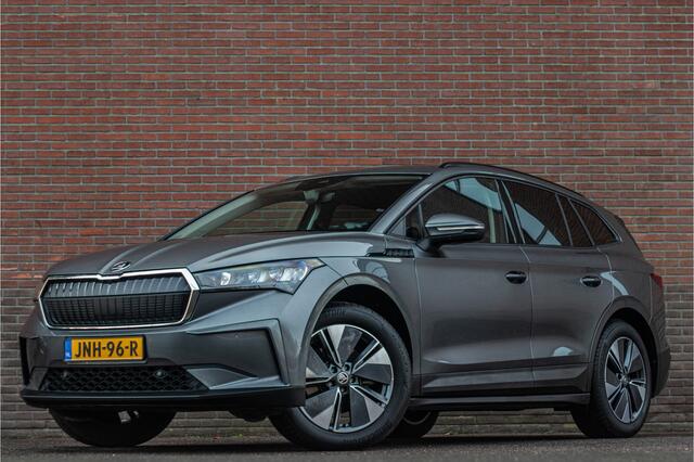 Skoda Enyaq iV 60 Clever, Adaptive Cruise, Stoel & Stuurverwarming, Keyless, Navigatie, Camera, Carplay, Sfeerverlichting.