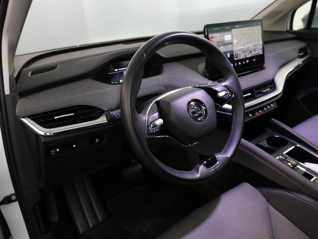 Skoda Enyaq iV 60 180 pk | SOH 93% | Navigatie | Parkeersensoren | Achteruitrijcamera | LED koplampen | Lichtmetalen velgen 20" | Apple Carplay/Android Auto |