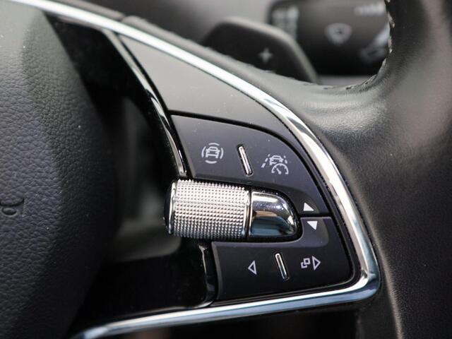 Skoda Enyaq iV 80 204 Pk Automaat | Adaptive Cruise | Stoelverwarming | Stuurverwarming | Navigatie | Trekhaak | 20 Inch | 70.388 Km!!