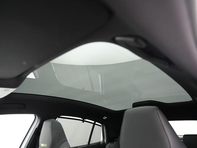 Skoda Enyaq iV Coupé 80 RS 299 pk SOH 92% | Panoramadak | Trekhaak | Leder | Geheugen-/massagestoel | Adaptief onderstel | Canton | Matrix LED | Head-up display | 360 camera