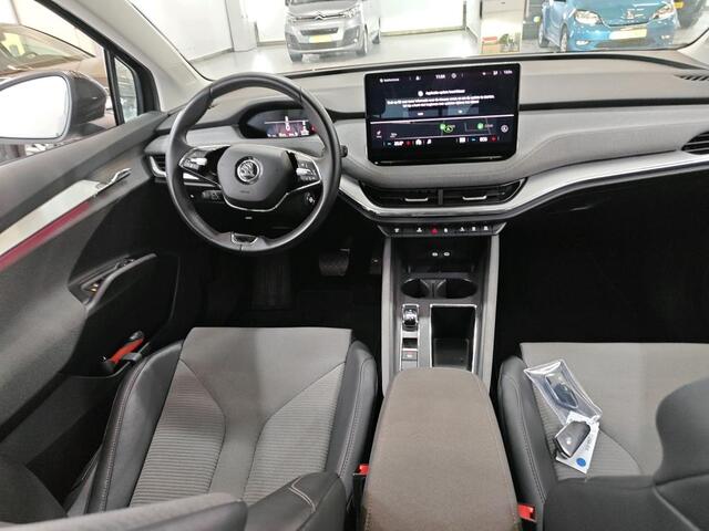 Skoda Enyaq iV 60 180pk Camera / Parkeersensoren / Navigatie / Clima / LED verlichting / App-connect