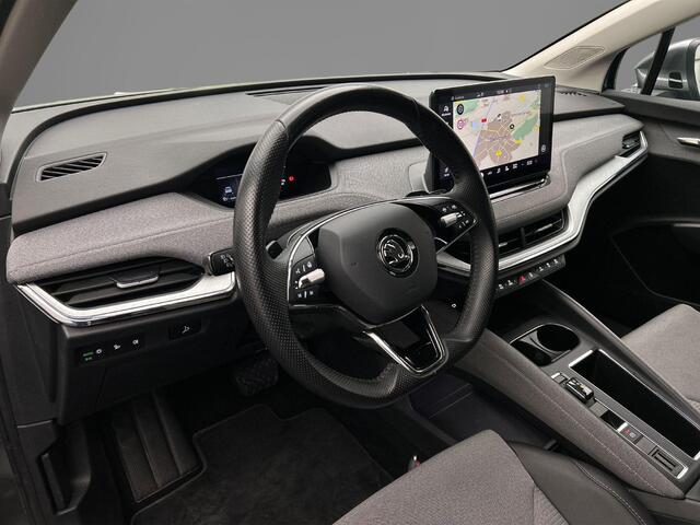 Skoda Enyaq iV 80 204pk Automaat Trekhaak, Adaptive cruise control, Navigatie, Stoelverwarming, LED matrix koplampen, 360 camera, Stuurwiel verwarmd, Parkeersensoren