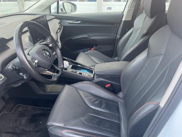 Skoda Enyaq iV 80 First Edition Lederen interieur / Camera / Trekhaak / El verstelbare zetel / Navigatie / Stuurverwarming