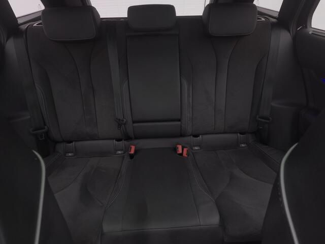 Skoda Enyaq iV 60 Sportline | PANO | CAMERA | KEYLESS | STOEL- EN STUURVERW.