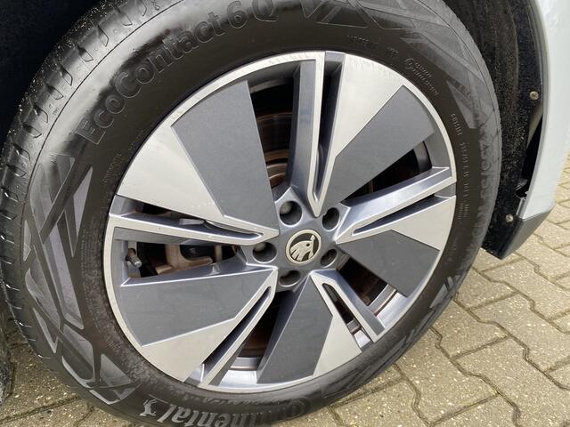Skoda Enyaq iV 60 App Connect , Navigatie , Camera ,Stoel & Stuurverwarming