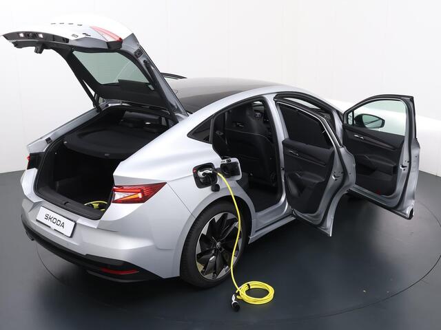 Skoda Enyaq iV Coupé 60 Sportline 180 pk | Panoramadak | Apple Carplay/Android Auto | Navigatie | 21" lichtmetalen velgen |