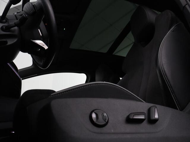 Skoda Enyaq iV 80 Sportline | SOH 91% | Panoramdak | Head-Up | Trekhaak | Adaptive cruise | 360 Camera | Stoelverwarming | Matrix LED | Memory | Carplay | Navigatie | Alcantara