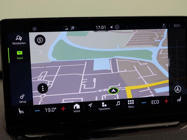 Skoda Enyaq iV 80 204 Pk Automaat | Trekhaak | Adaptive Cruise | 360° Camera | Stoel/Stuur Verwarming | Panorama Dak | 19 Inch | 105.620 Km !!