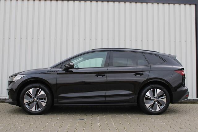 Skoda Enyaq iV 60 | Incl. 12 maanden garantie | Adaptive cruise | Climate control | Apple CarPlay | Stoel en stuurverwarming | Navigatie | Getint glas | LED koplampen | Achteruitrij camera | Draadloos telefoon lader |