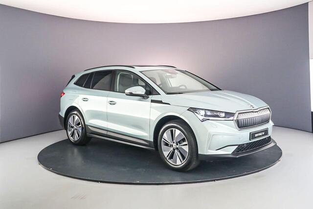Skoda Enyaq iV 60 Business Edition Plus 180pk Automaat Panoramadak, Adaptive cruise control, Achteruitrijcamera, LED matrix koplampen, Stoelverwarming, Elektrische achterklep