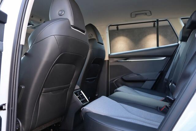 Skoda Enyaq iV 60 Loft | Camera | Half Leder | Carplay / Android Auto | Ambi