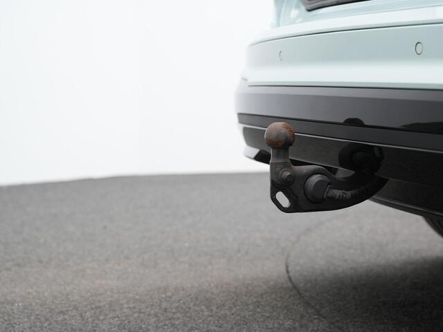 Skoda Enyaq iV 60 179 pk Sportline | Trekhaak | Matrix LED | Achteruitrijcamera | Adaptive Cruise | Navigatie | Keyless Entry | Side Assist