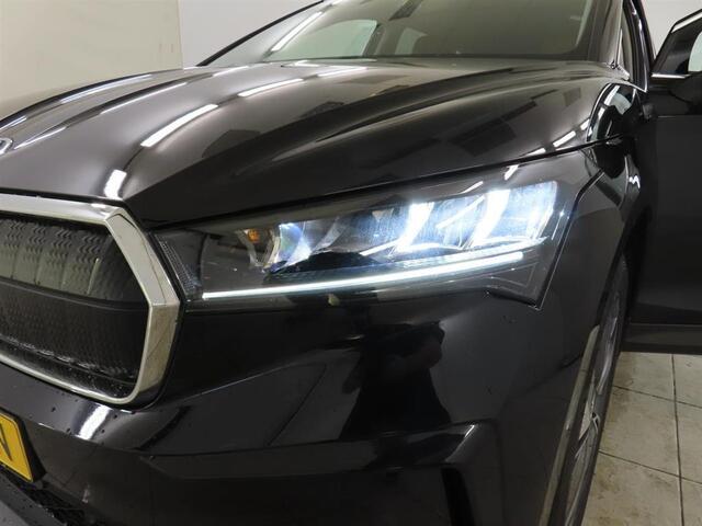 Skoda Enyaq iV 60 SFEER VERLICHTING | VIRTUAL DISPLAY | CAMERA | LED LAMPEN | ADAPTIEVE CRUISE | DODEHOEK DETECTIE | LEDER | KEYLESS | VERWARMDE STOELEN/STUUR | NAVIGATIE | AFNEEMBAAR TREKHAAK |