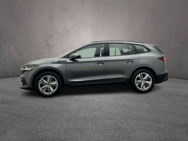 Skoda Enyaq iV 60 180pk Automaat Trekhaak, Cruise control, Achteruitrijcamera, LED koplampen, Stoelverwarming, Parkeersensoren, Navigatie, App connect