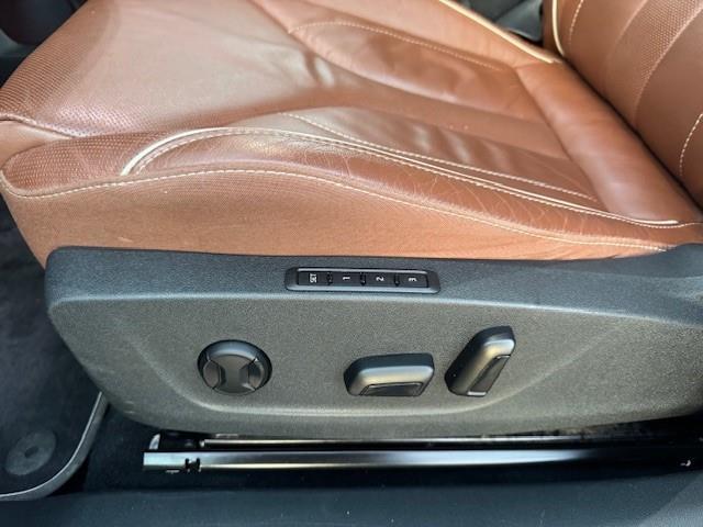 Skoda Enyaq iV 80 First Edition SOH 90,5%/Warmtepomp/Pano/Trekhaak/360Camera/Matrix/Acruise/Fabrieksgarantie