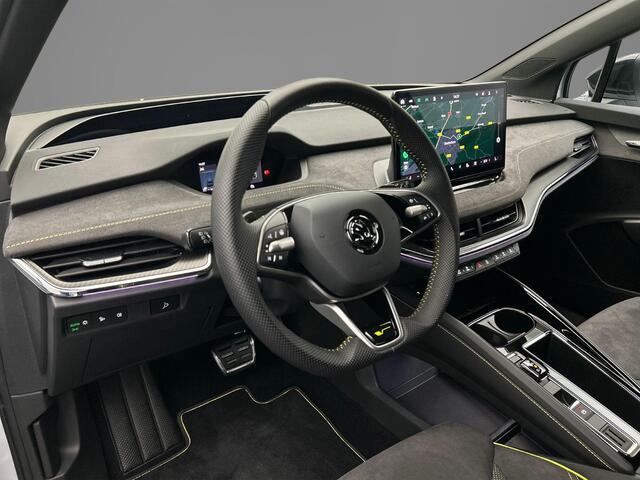 Skoda Enyaq iV 85X RS 340pk Automaat Adaptive cruise control, LED koplampen, Head-Up Display, Navigatie, Achteruitrijcamera, Stuurwiel verwarmd, Elektrische achterklep, Parkeersensoren, App connect