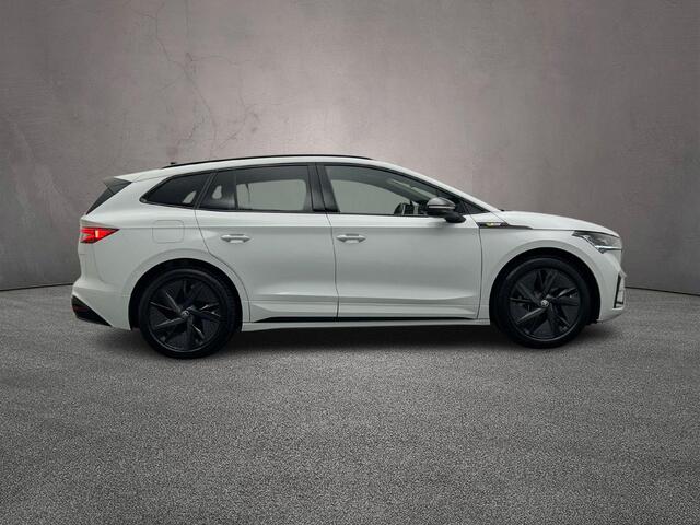 Skoda Enyaq iV 85X RS 340pk Automaat Adaptive cruise control, LED koplampen, Head-Up Display, Navigatie, Achteruitrijcamera, Stuurwiel verwarmd, Elektrische achterklep, Parkeersensoren, App connect