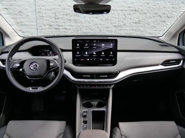 Skoda Enyaq iV 60/ WARMTEPOMP/ TREKHAAK/ COMFORT PACK/ CLIMATE PACK/ PARKEER PACK/ SOH 92%