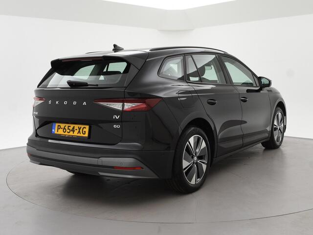 Skoda Enyaq iV 60 + SFEERVERLICHTING | CAMERA | NAVIGATIE | APPLE CARPLAY | ANDROID AUTO | 19 INCH LMV