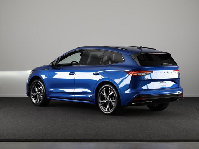 Skoda Enyaq iV 60 Sportline 180pk | Navigatie | Head up Display | Verlichte grill | Voorstoelen en achterbank verwarmd | Parkeercamera