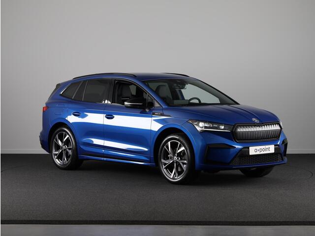 Skoda Enyaq iV 60 Sportline 180pk | Navigatie | Head up Display | Verlichte grill | Voorstoelen en achterbank verwarmd | Parkeercamera