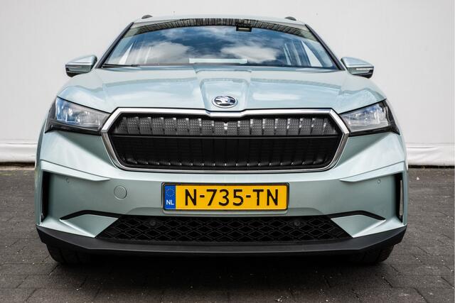 Skoda Enyaq iV 60 SOH 90% Trekhaak/ Full led/ Stoel-stuurverwarming/ Camera/ Blindspot/ Navigatie/ Carplay