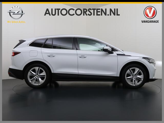 Skoda Enyaq iV 80 82kwh 204PK Camera 1/2 Leer Apple Carplay Android Warmtepomp First Edition Navi 3-Zone-Ecc 19"lm PDC-a+v Adaptive-Cruise Lane-Assist Luxus E-Call Stuurverwarming Led Isofix Keyless-Go DAB Rijstrooksensor Origineel Nederlandse Auto Nieuwprijs ¤ 53.000,
