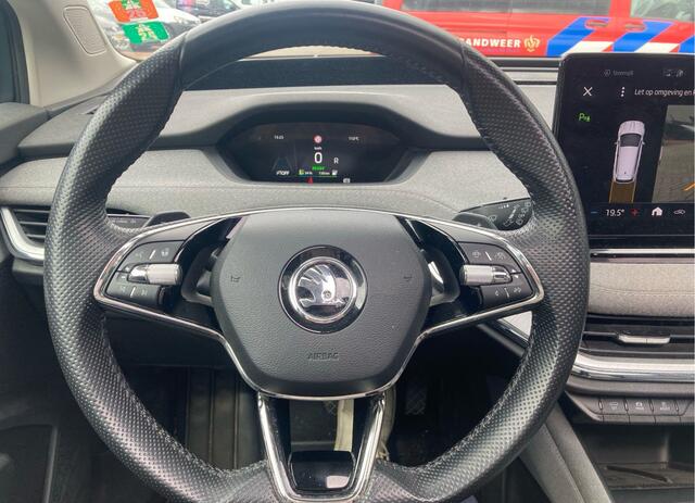 Skoda Enyaq iV 80 Sport / Panoramadak / Warmtepomp / Trekhaak