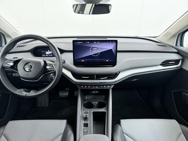 Skoda Enyaq iV 60 SOH 90% Warmtepomp Trekhaak Panoramadak Adap.Cruise Navi Ecc 360°Camera Apple Carplay Android Auto Stuurverwarming Privacy Glas Lmv 19" Led matrix Keyless advanced Rijstrooksensor Origineel Nederlandse Auto