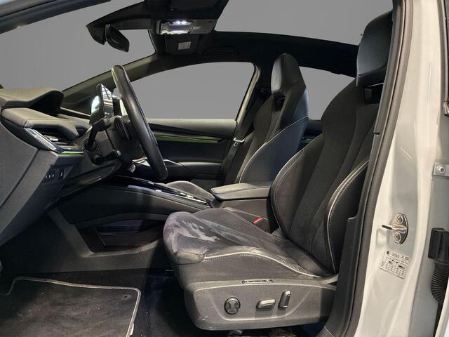 Skoda Enyaq iV Coupé 80 Sportline 204pk · SOH 96,2% · Panoramadak · Cristal Face · 360 Camera · Elek. Bestuurdersstoel · Stoelverwarming voor+ achter · 20'' Inch ·