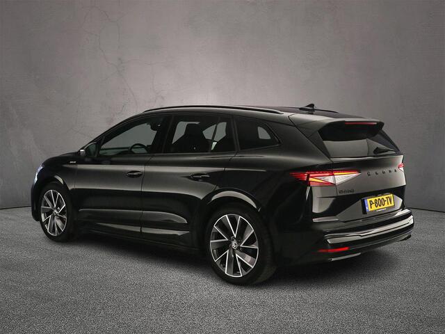 Skoda Enyaq iV 60 Sportline 180pk Automaat Warmtepomp, Adaptive cruise control, Navigatie, Achteruitrijcamera, Stuurwiel verwarmd, LED matrix koplampen, Stoelverwarming
