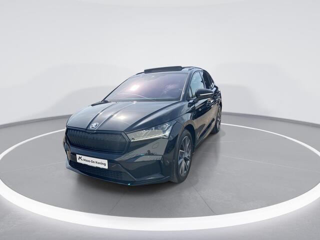 Skoda Enyaq iV 80 Sportline 150kW/204 PK · Panoramadak · Warmtepomp · Apple/Android Car Play · Camera · Elektrische stoelverstelling ·