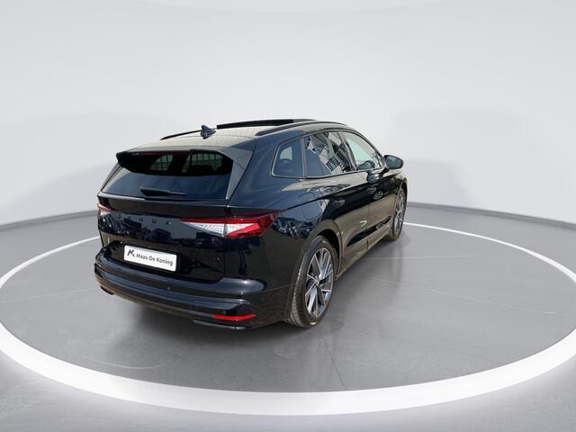 Skoda Enyaq iV 80 Sportline 150kW/204 PK · Panoramadak · Warmtepomp · Apple/Android Car Play · Camera · Elektrische stoelverstelling ·