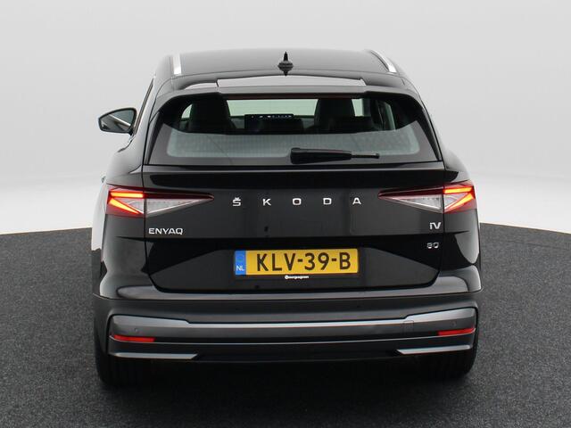Skoda Enyaq iV 80 204 Pk | Stoel/Stuurverwarming | Adaptive Cruise | Camera | Warmtepomp | Half Leer | CarPlay | 21 Inch | 81.159 Km !!