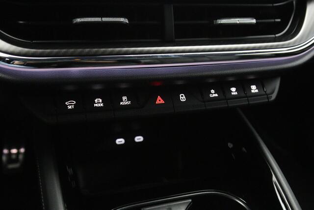 Skoda Enyaq iV 60 KWH 180 PK Sportline, SOH 92 %, Warmtepomp, Panoramadak, Trekhaak
