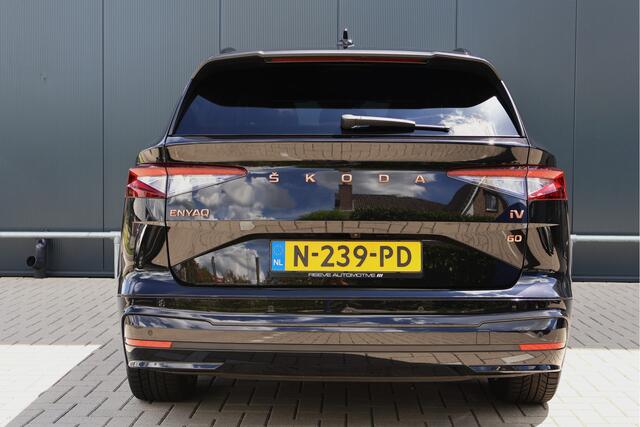 Skoda Enyaq iV 60 Founders Edition Black 94,2% soh! | Crystal Face | Camera | Leer | Stuurverwarming | Elektr. Achterklep | 21 Inch lichtmetaal