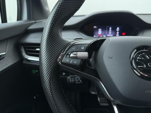 Skoda Enyaq iV 80 Sportline | 204 PK | SoH 86% | Trekhaak wegklapbaar | Warmtepomp | Adaptive Cruise Control | 360 graden camera | Navigatiesysteem | Matrix LED |