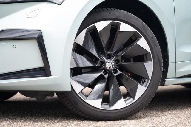 Skoda Enyaq iV 80 Sportline Business | HUD | 21" | Stoel- Stuurverw | ACC | Camera