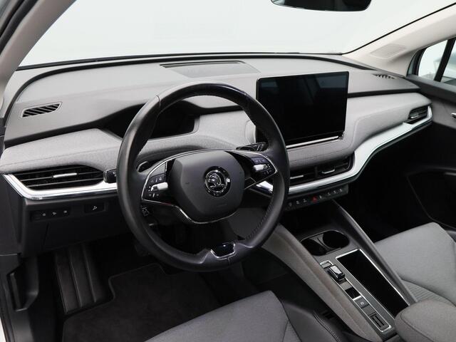 Skoda Enyaq iV 80 Business Edition Plus 204 Pk | Trekhaak | Stoelverwarming | Adaptive cruise | Matrix LED | Camera | CarPlay | 19 Inch | 88.364 Km !!