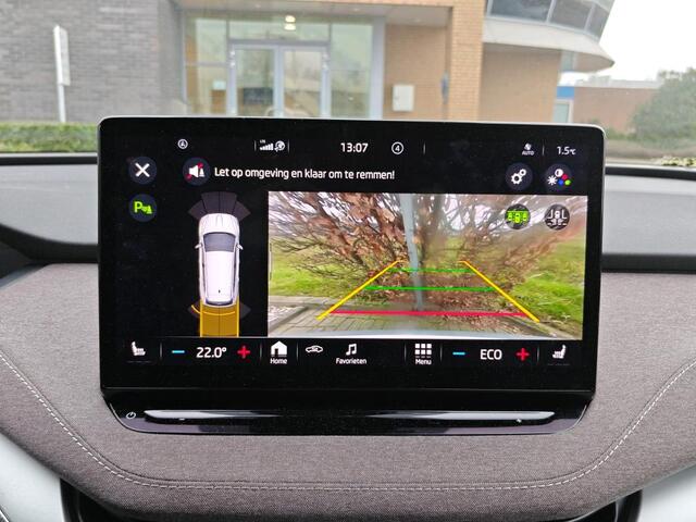 Skoda Enyaq iV 60 First Edition / SOH 92%/ AUTOMAAT/ PARK.SENSOREN V+A/ CAMERA/ MEMORY SEAT/ STOELVERWARMING/ CRUISE/ DIGITAL DASH/ KEYLESS/ NAVI/ CLIMA